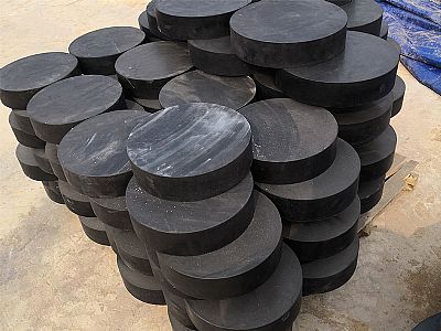 云州区板式橡胶支座由若干层橡胶片与薄钢板经加压硫化